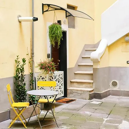 In Urbs Apartment Salerno Exterior photo